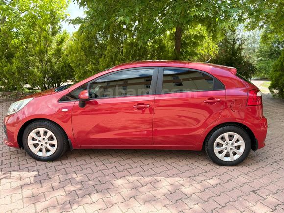 Galeriden Kia Rio 1.4 CRDi Comfort 2016 Model Sakarya