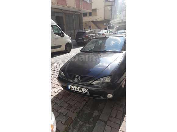 Sahibinden Renault Megane 1.6 Coupe Expression 2000 Model 