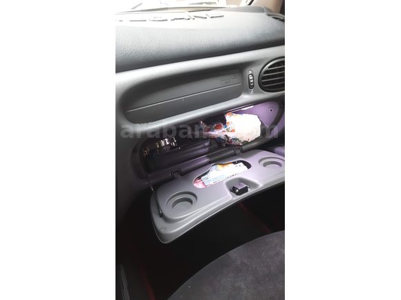 Sahibinden Renault Megane 1.6 Coupe Expression 2000 Model 