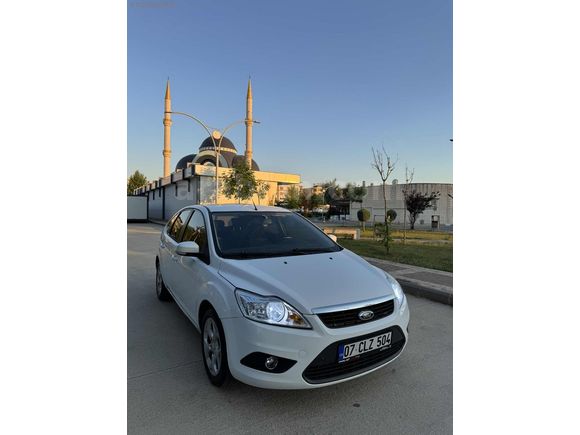 2011 FORD FOCUS COLLECTİON PAKET EMSALSİZ TEMİZLİKTE