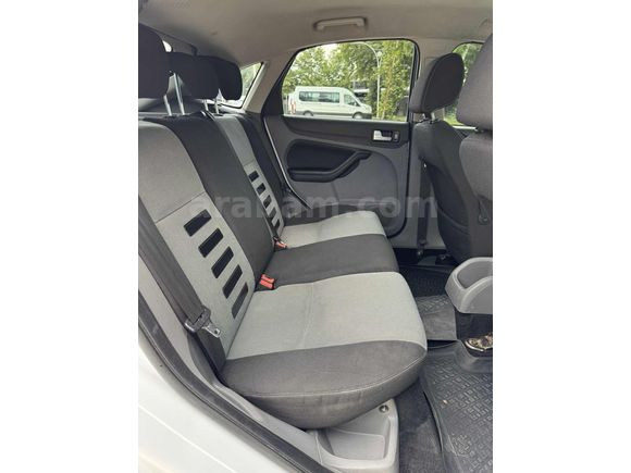 2011 FORD FOCUS COLLECTİON PAKET EMSALSİZ TEMİZLİKTE