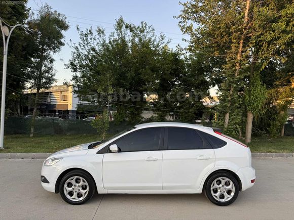 2011 FORD FOCUS COLLECTİON PAKET EMSALSİZ TEMİZLİKTE