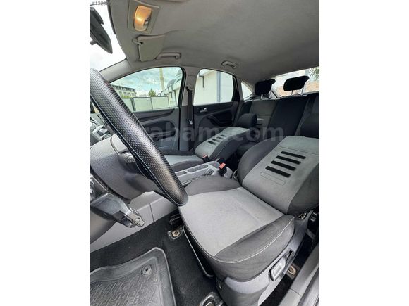 2011 FORD FOCUS COLLECTİON PAKET EMSALSİZ TEMİZLİKTE