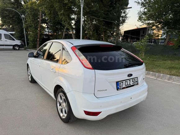 2011 FORD FOCUS COLLECTİON PAKET EMSALSİZ TEMİZLİKTE