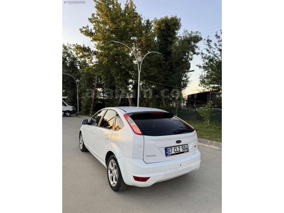 2011 FORD FOCUS COLLECTİON PAKET EMSALSİZ TEMİZLİKTE
