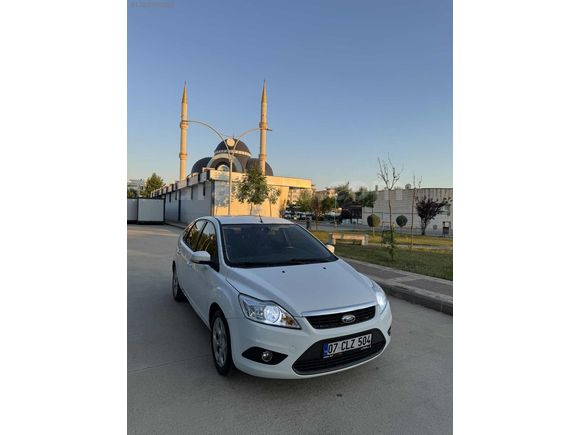 2011 FORD FOCUS COLLECTİON PAKET EMSALSİZ TEMİZLİKTE