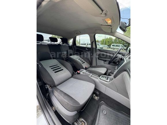 2011 FORD FOCUS COLLECTİON PAKET EMSALSİZ TEMİZLİKTE