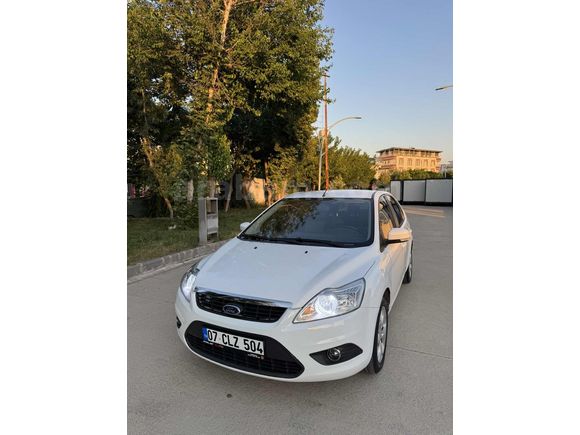 2011 FORD FOCUS COLLECTİON PAKET EMSALSİZ TEMİZLİKTE