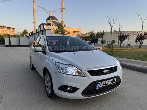 2011 FORD FOCUS COLLECTİON PAKET EMSALSİZ TEMİZLİKTE