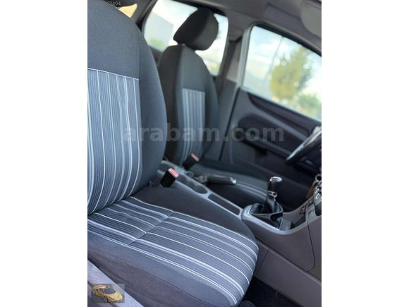2011 MODEL BENZİN LPG DEGİŞENSİZ EMSALSİZ FORD FOCUS