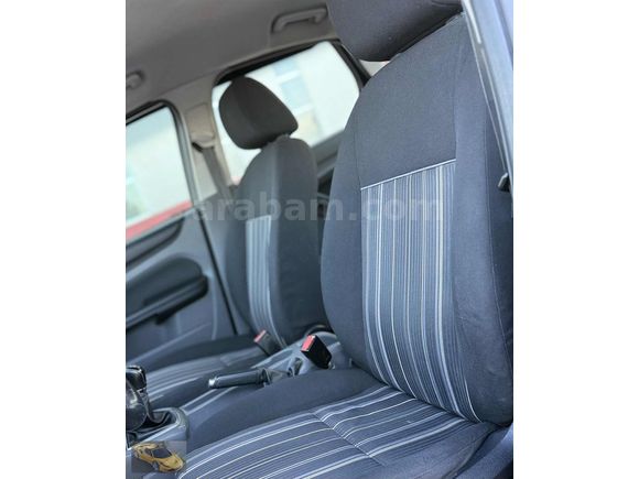 2011 MODEL BENZİN LPG DEGİŞENSİZ EMSALSİZ FORD FOCUS