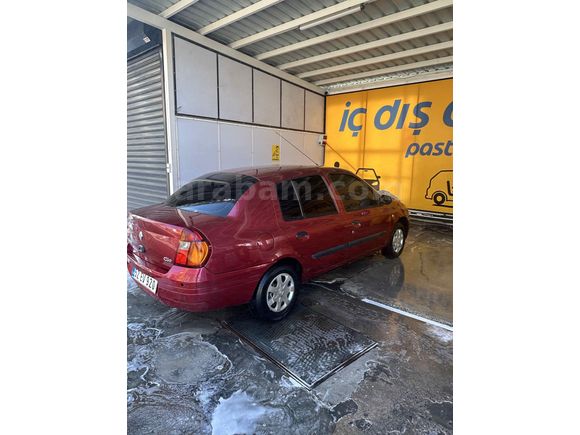 Sahibinden Renault Clio 1.4 2000 Model  208.000 km Kırmızı