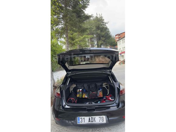 Sahibinden Renault Megane 1.5 dCi Expression 2009 Model Hatay 250.000 km Siyah