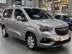 Direksiyon Isıtmalı BOYASIZ COMBO 1.5 CDTİ EXCELLENCE 89.000 KM