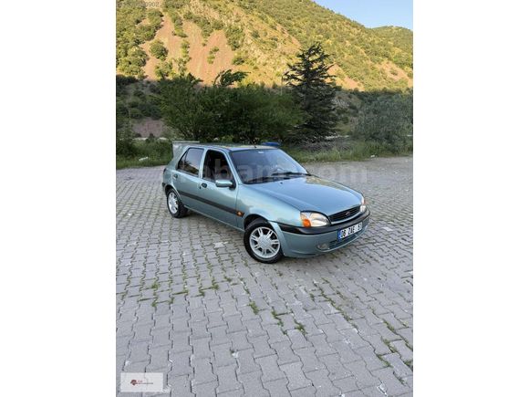 TERTEMİZ 2000 1.4 FORD FİESTA LANSMAN RENK *DÜŞÜK KM*