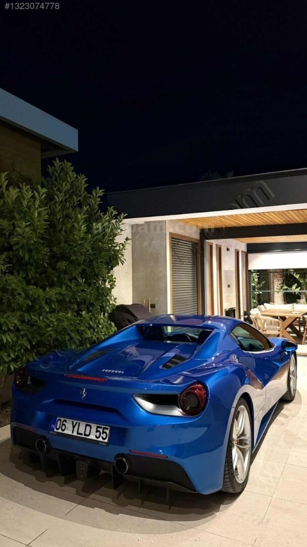 Galeriden Ferrari 488 Spider 2016 Model Muğla 76.000 km Mavi 5