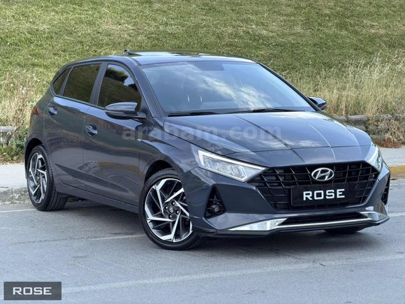 2023 HYUNDAI i20 1.4 MPI STYLE PLUS SUNROOF 17'' K.ŞARJ 52.000KM