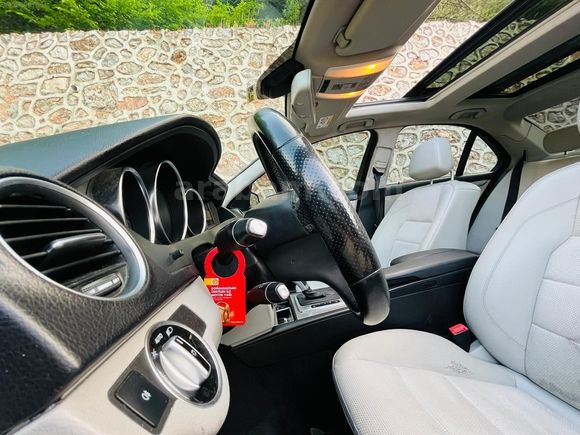 CAM TAVAN EMSALSİZ TEMİZLİKTE C180 FULL PAKET