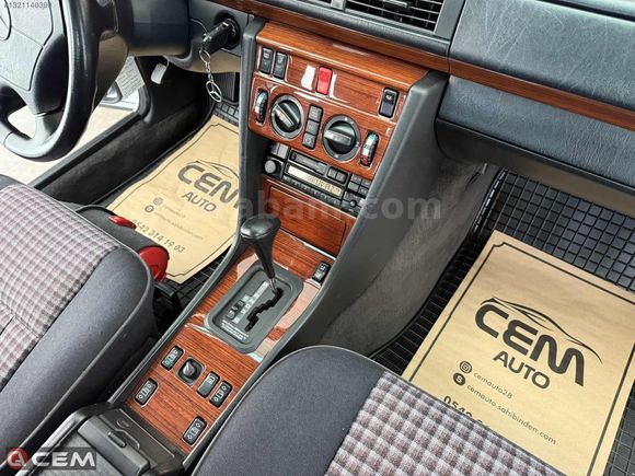 CEM AUTO'DAN MERCEDES-BENZ E220 CLASSİC ORJİNAL OTOMATİK