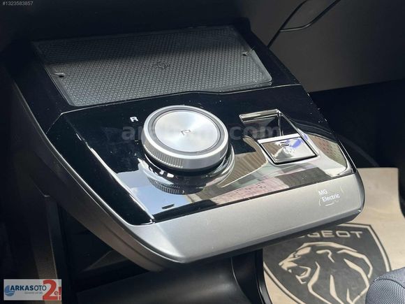 VOLVO&MG&SUZUKİ BAYİ ARKAS ANKARADAN 2023 MG4 LUXURY