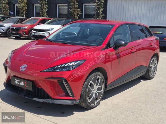 MG&SUZUKİ BAYİİ EKCANDA 2023 MG4 LUXURY KIRMIZI ORJ..