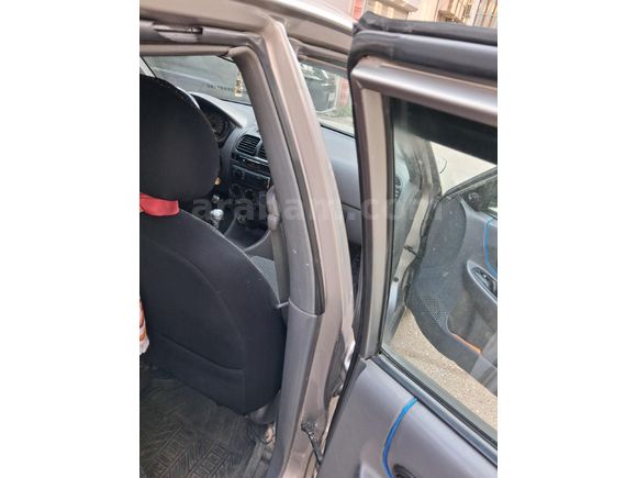 Sahibinden Hyundai Accent 1.3 Admire 2005 Model