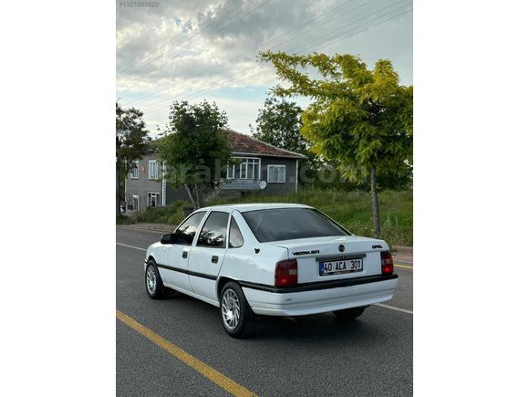 92 MODEL VECTRA A KASA 2.0 16 VALF