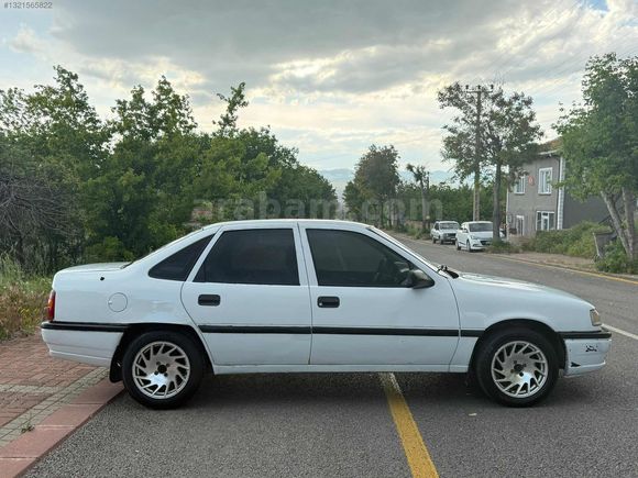 92 MODEL VECTRA A KASA 2.0 16 VALF