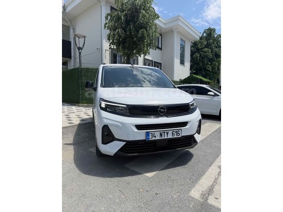Sahibinden Opel Combo 1.5 CDTI Essential 2025 Model 