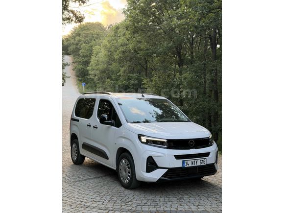 Sahibinden Opel Combo 1.5 CDTI Essential 2025 Model 