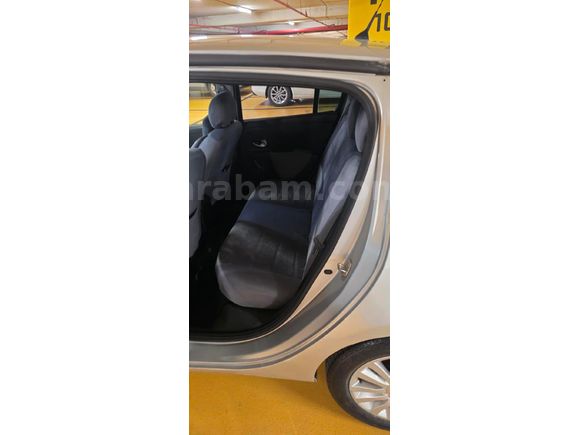Sahibinden Renault Clio 1.5 dCi Extreme 2011 Model