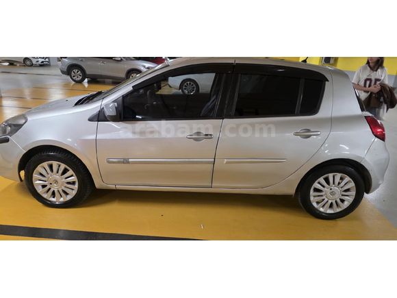 Sahibinden Renault Clio 1.5 dCi Extreme 2011 Model