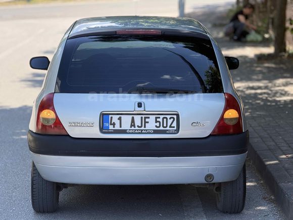 ÖZCAN AUTO’DAN klimalı Renault Clio 1.6 RXT  0-12 AY TAKSİT