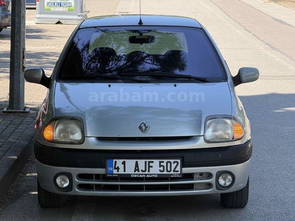 ÖZCAN AUTO’DAN klimalı Renault Clio 1.6 RXT  0-12 AY TAKSİT