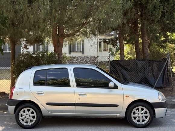 ÖZCAN AUTO’DAN klimalı Renault Clio 1.6 RXT  0-12 AY TAKSİT