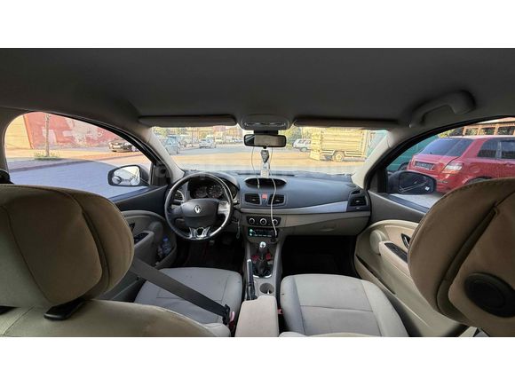 Sahibinden Renault Megane 1.5 dCi Expression 2011 Model Takas olur