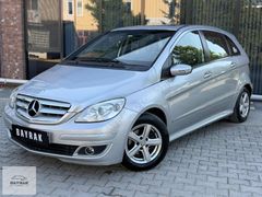 MERCEDES-BENZ B150 OTOMATİK VİTES CAM TAVAN 190 bin km