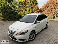 FATİH OTOMOTİV'DEN 2012 MERCEDES B 180 ELİTE DEĞİŞENSİZ