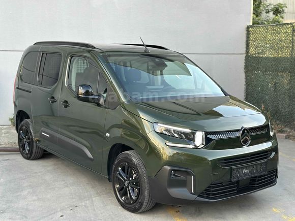 ESSA GARAGE 2025 16 BİN KM YEŞİL CAM TAVANLI HATASIZ