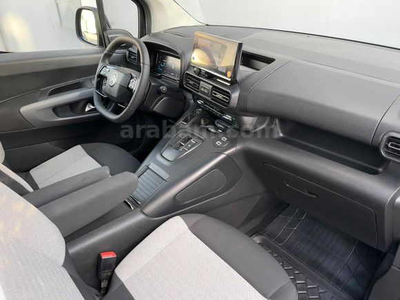 ESSA GARAGE 2025 16 BİN KM YEŞİL CAM TAVANLI HATASIZ