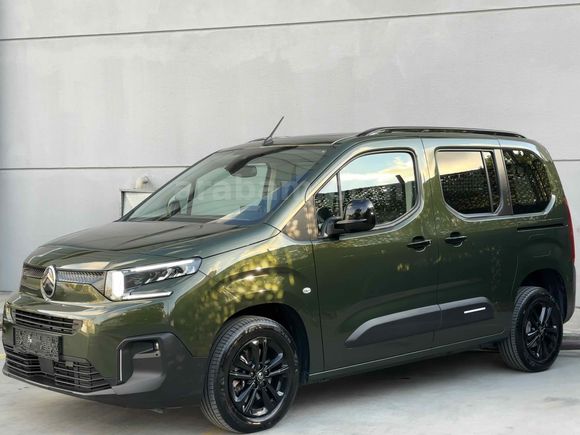 ESSA GARAGE 2025 16 BİN KM YEŞİL CAM TAVANLI HATASIZ