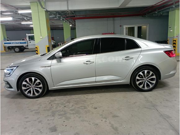 Sahibinden Renault Megane 1.5 Blue DCI Icon 2025 Model İzmir