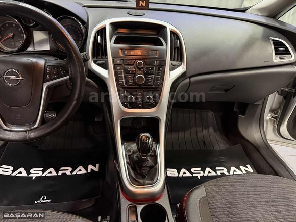 BAŞARAN'DAN 2015 OPEL ASTRA 1.6 CDTI 240.000 PEŞİNATLA