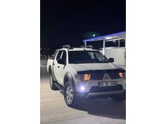 Sahibinden Mitsubishi L 200 4x4 Invite 2012 Model  580.000 km Beyaz