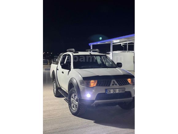 Sahibinden Mitsubishi L 200 4x4 Invite 2012 Model  580.000 km Beyaz
