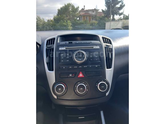 Sahibinden Kia Pro Ceed 1.6 CRDi Cool 2011 Model 