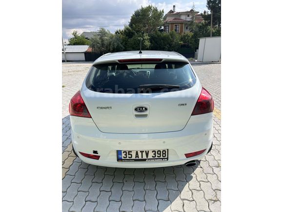 Sahibinden Kia Pro Ceed 1.6 CRDi Cool 2011 Model 