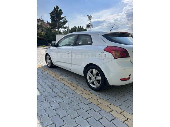 Sahibinden Kia Pro Ceed 1.6 CRDi Cool 2011 Model 