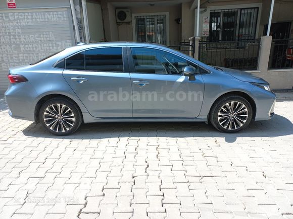 Sahibinden Toyota Corolla 1.8 Hybrid Flame X-Pack 2023 Model  80.000 km Diğer