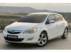 ASTRA 1.4 T OTOMATİK ENJOY CAM GİBİ
